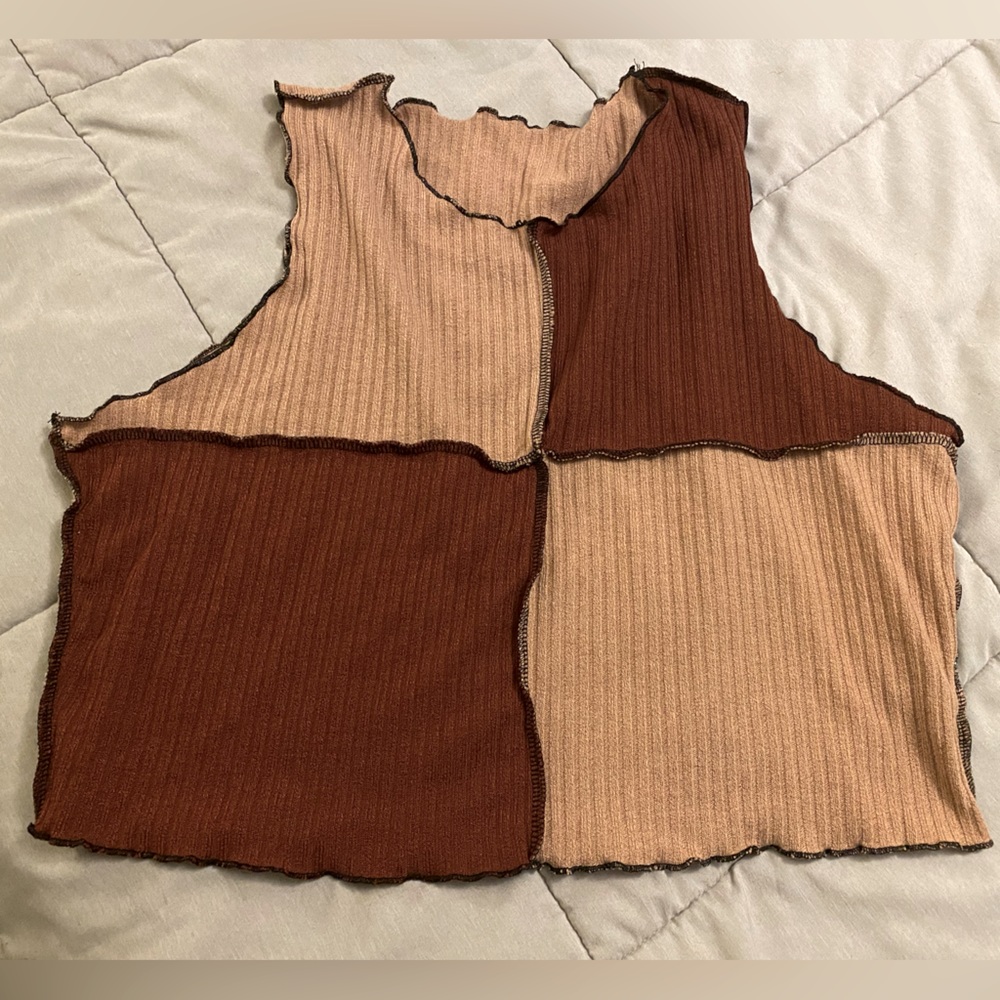 Contrast Colorblock Sleeveless Crop Top 🥰